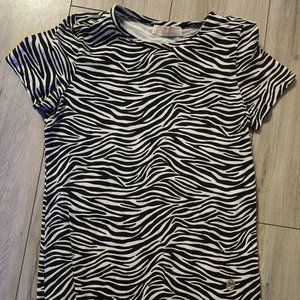 Black L Animal Print/Swirls Cap/Batwing Sleeve Blouse